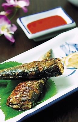 포토 JPG 스튜디오촬영 음식 어류 사람없음 구이 꽁치 스끼다시 일본음식 국내포토 실내 수중동물 파일형식