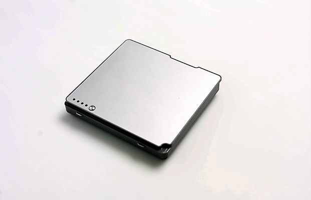 포토 JPG 스튜디오촬영 사람없음 컴퓨터부품 하드디스크 국내포토 실내 부속품 파일형식