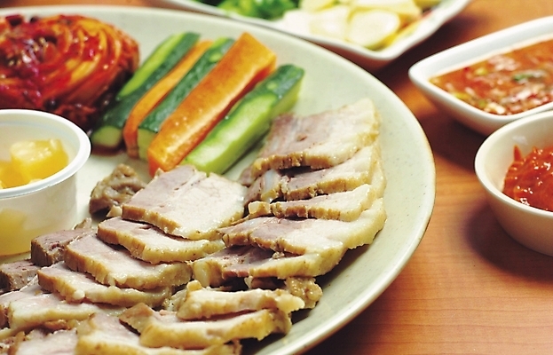 포토 JPG 스튜디오촬영 한식 음식 한국 돼지고기 사람없음 보쌈 보쌈정식 국내포토 아시아 실내 육류 정식 파일형식