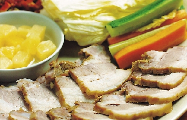 포토 JPG 스튜디오촬영 한식 음식 한국 돼지고기 사람없음 보쌈 보쌈정식 국내포토 아시아 실내 육류 정식 파일형식