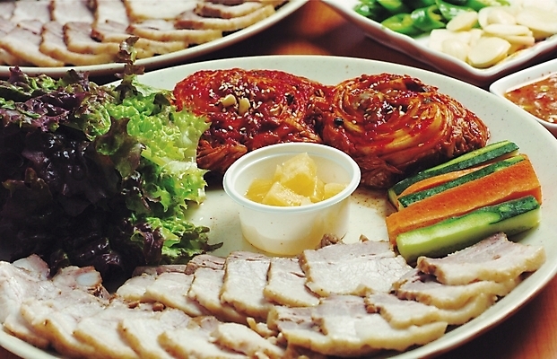 포토 JPG 스튜디오촬영 한식 음식 한국 돼지고기 사람없음 보쌈 보쌈정식 국내포토 아시아 실내 육류 정식 파일형식