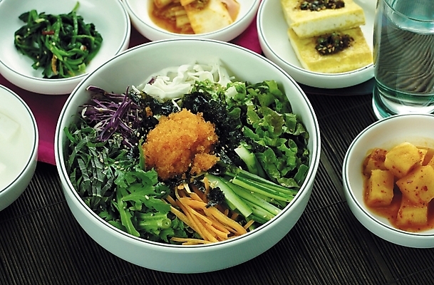 포토 JPG 스튜디오촬영 한식 음식 밥 한국 사람없음 비빔밥 날치알비빔밥 국내포토 아시아 실내 파일형식