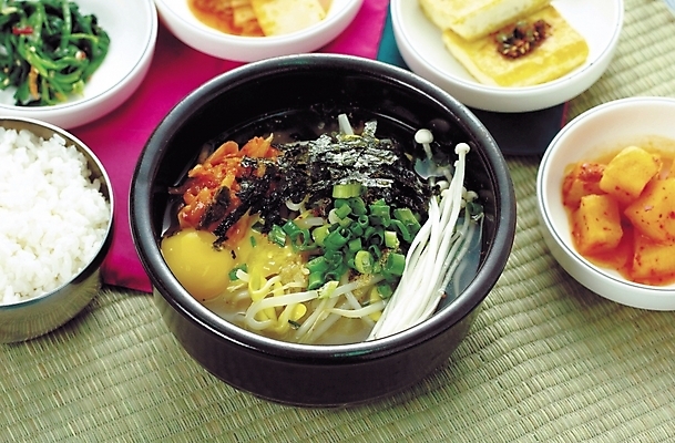 포토 JPG 스튜디오촬영 한식 음식 한국 사람없음 콩나물국 콩나물국밥 콩나물해장국 국내포토 아시아 실내 국물 국밥 해장국 파일형식