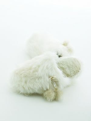 포토 JPG 잡화 신발 슬리퍼 누끼 사람없음 오브젝트 방한용품 털슬리퍼 국내포토 파일형식