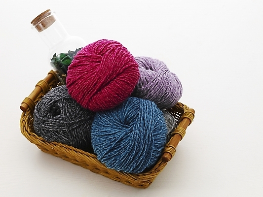 포토 JPG 생활용품 유리병 누끼 사람없음 바구니 뜨개질 털실 오브젝트 국내포토 병_용기 취미 실 파일형식