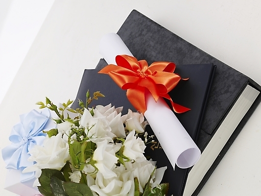 포토 JPG 교육 리본 꽃다발 졸업 사람없음 장식 장미 졸업장 오브젝트 졸업앨범 국내포토 꽃 앨범 파일형식