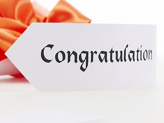 포토 JPG 문자 기호 알파벳 교육 리본 꽃다발 졸업 사람없음 장식 축하 오브젝트 국내포토 영어 꽃 컨셉 파일형식