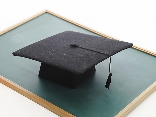 포토 JPG 모자 잡화 교육 학사모 졸업 사람없음 칠판 국내포토 모자_잡화 파일형식