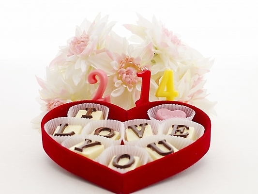 포토 JPG 문자 기호 알파벳 기념일 꽃 음식 포장 초 디저트 발렌타인데이 선물 사랑 사람없음 초콜릿 하트 국내포토 모양 식물 영어 감정 데이이벤트 이벤트 파일형식