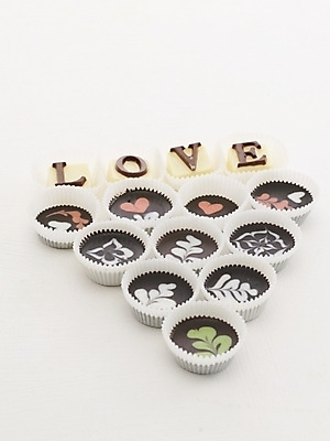 포토 JPG 문자 기호 알파벳 기념일 음식 포장 디저트 발렌타인데이 사랑 누끼 사람없음 초콜릿 국내포토 영어 감정 데이이벤트 이벤트 파일형식