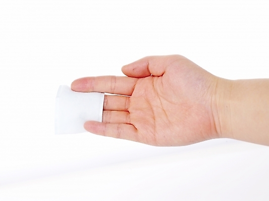 포토 JPG 손 손짓 신체부위 화장 뷰티 화장품 미용용품 화장솜 국내포토 모션 사람 화장용품 오브젝트 파일형식