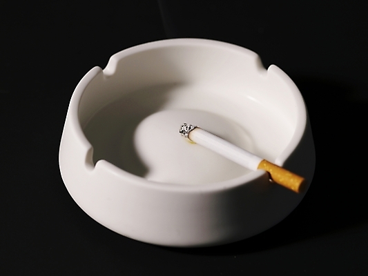 포토 JPG 생활용품 담배 누끼 사람없음 금연 담배꽁초 재떨이 국내포토 캠페인 사회이슈 오브젝트 파일형식