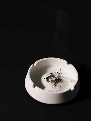 포토 JPG 생활용품 담배 누끼 사람없음 금연 담배꽁초 재떨이 국내포토 캠페인 사회이슈 오브젝트 파일형식