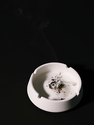 포토 JPG 생활용품 담배 누끼 사람없음 금연 담배꽁초 재떨이 국내포토 캠페인 사회이슈 오브젝트 파일형식