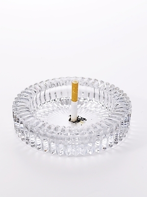 포토 JPG 생활용품 담배 누끼 사람없음 금연 담배꽁초 재떨이 국내포토 캠페인 사회이슈 오브젝트 파일형식