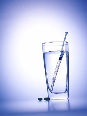 포토 JPG 의학 의료기기 주사기 사람없음 치료 컵 알약 약 의료용품 국내포토 식기 파일형식