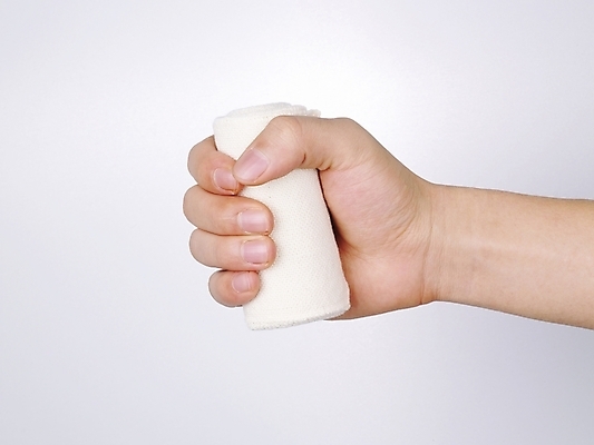포토 JPG 손 의학 신체부위 치료 약 의료용품 붕대 붕대감기 압박붕대 국내포토 의료기기 사람 감싸기 파일형식