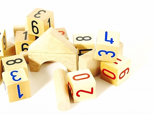 포토 JPG 문자 캐릭터 기호 알파벳 영어 교육 생활용품 놀이 교재 사람없음 단어 숫자 놀이용품 블록 수학 오브젝트 교육용품 숫자공부 유아교재 유아교구 블록쌓기 연산 나무블록 국내포토 교과목 목재 학습 쌓기 파일형식