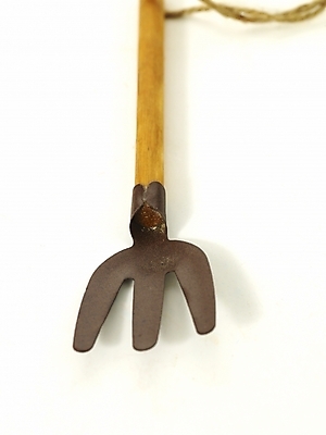 포토 JPG 농업 부분 누끼 사람없음 모형 기구 도구 농기구 원예 삼지창 원예용품 국내포토 산업 창 생활용품 취미 파일형식