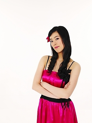 포토 JPG 스튜디오촬영 모델 여자 포즈 컨셉 부분 한명 누끼 사람 동양인 손짓 상반신 20대 성인 팔짱 한국인 여자만 여자한명만 성인여자만 청년만 청년여자만 성인한명만 청년여자한명만 성인여자한명만 성인만 국내포토 1 모션 실내 인종 청년 파일형식