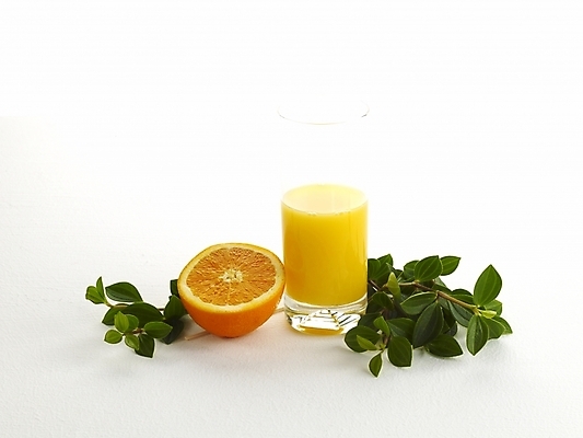 포토 JPG 스튜디오촬영 음료 음식 오렌지 과일 디저트 잔 누끼 사람없음 장식 컵 주스 과일주스 오렌지주스 국내포토 식기 실내 파일형식