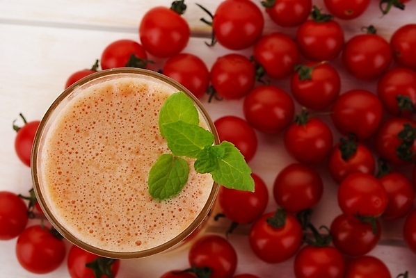 포토 JPG 스튜디오촬영 웰빙 열매 음료 음식 백그라운드 잎 토마토 방울토마토 디저트 건강 근접촬영 사람없음 장식 빨간색 하이앵글 주스 신선 유기농 다이어트음식 무농약 국내포토 식물 뷰포인트 컬러 다이어트 채소 실내 파일형식