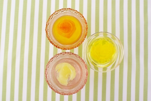 포토 JPG 음식 오렌지 과일 디저트 잔 실내 사람없음 장식 하이앵글 노란색 주황색 줄무늬 신선 달콤 파인애플 복숭아 젤리 푸딩 황도 국내포토 식기 뷰포인트 컬러 무늬 내부 맛 열대과일 파일형식