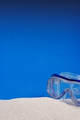 포토 JPG 스포츠용품 백그라운드 자연 하늘 해변 사람없음 여름 레포츠 파란색 모래사장 맑음 수상스포츠 스노클링 모래언덕 물안경 국내포토 계절 스포츠 바다 컬러 레저 날씨 언덕 오브젝트 생태계 수영용품 파일형식