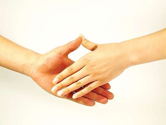 포토 JPG 스튜디오촬영 손 포즈 비즈니스 부분 관계 협력 악수 누끼 손짓 신체부위 거래 양손 도움 계약 동맹 우호적 국내포토 컨셉 모션 실내 사람 파일형식