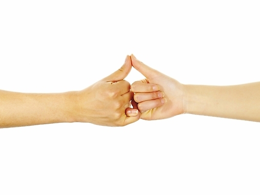 포토 JPG 스튜디오촬영 손 포즈 부분 관계 누끼 손짓 신체부위 믿음 양손 계약 약속 동맹 국내포토 감정 비즈니스 모션 실내 사람 파일형식