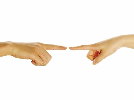 포토 JPG 스튜디오촬영 손 포즈 부분 손가락 관계 표시 누끼 손짓 신체부위 양손 방향 알림 조화 국내포토 모션 실내 사람 파일형식