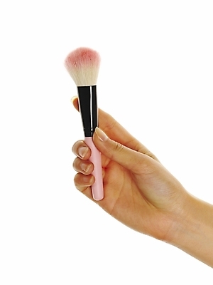 포토 JPG 스튜디오촬영 손 포즈 부분 한손 누끼 손짓 신체부위 화장 뷰티 화장용품 붓 미용용품 볼터치 국내포토 모션 실내 사람 오브젝트 파일형식