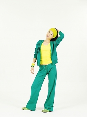 포토 JPG 스튜디오촬영 전신 모델 라이프스타일 웰빙 여자 포즈 다이어트 건강 두건 한명 누끼 사람 20대 성인 취미 생활 운동복 운동 헬스 한국인 머리띠 여자만 여자한명만 성인여자만 청년만 청년여자만 성인한명만 청년여자한명만 성인여자한명만 성인만 국내포토 1 옷 장신구 실내 동양인 청년 파일형식