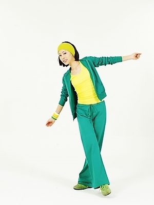 포토 JPG 스튜디오촬영 전신 모델 라이프스타일 웰빙 여자 포즈 다이어트 건강 두건 한명 누끼 사람 20대 성인 취미 라이프 생활 운동복 운동 헬스 한국인 머리띠 여자만 여자한명만 성인여자만 청년만 청년여자만 성인한명만 청년여자한명만 성인여자한명만 성인만 국내포토 1 옷 장신구 실내 동양인 청년 파일형식