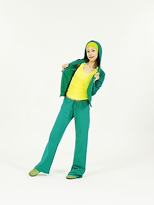 포토 JPG 스튜디오촬영 전신 모델 라이프스타일 웰빙 여자 포즈 다이어트 건강 두건 한명 누끼 사람 20대 성인 취미 라이프 생활 운동복 운동 헬스 한국인 머리띠 여자만 여자한명만 성인여자만 청년만 청년여자만 성인한명만 청년여자한명만 성인여자한명만 성인만 국내포토 1 옷 장신구 실내 동양인 청년 파일형식