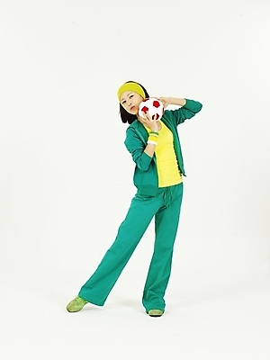 포토 JPG 스튜디오촬영 전신 모델 라이프스타일 웰빙 여자 포즈 다이어트 축구공 공 건강 두건 한명 누끼 사람 20대 성인 취미 라이프 생활 운동복 운동 헬스 한국인 머리띠 여자만 여자한명만 성인여자만 청년만 청년여자만 성인한명만 청년여자한명만 성인여자한명만 성인만 국내포토 1 옷 장신구 축구용품 실내 동양인 청년 파일형식