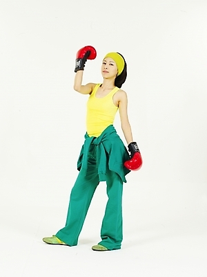 포토 JPG 스튜디오촬영 전신 모델 라이프스타일 웰빙 여자 포즈 다이어트 건강 두건 한명 누끼 사람 20대 성인 취미 생활 운동복 운동 헬스 권투 한국인 글러브 머리띠 권투글러브 여자만 여자한명만 성인여자만 청년만 청년여자만 성인한명만 청년여자한명만 성인여자한명만 성인만 국내포토 1 옷 스포츠용품 장갑 장신구 실내 동양인 청년 격투기 파일형식