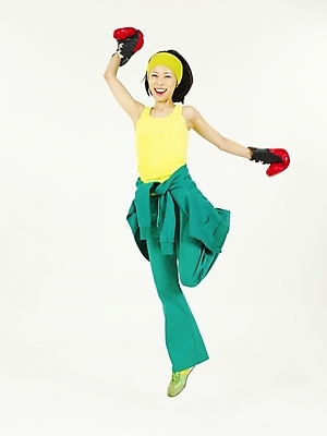 포토 JPG 스튜디오촬영 전신 모델 라이프스타일 웰빙 여자 포즈 다이어트 건강 두건 한명 누끼 사람 20대 성인 취미 라이프 생활 운동복 운동 헬스 권투 한국인 글러브 글로브 머리띠 권투글러브 여자만 여자한명만 성인여자만 청년만 청년여자만 성인한명만 청년여자한명만 성인여자한명만 성인만 국내포토 1 옷 스포츠용품 장갑 장신구 실내 동양인 청년 격투기 파일형식