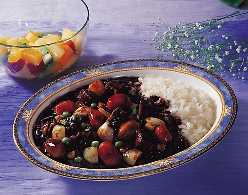 포토 JPG 그릇 식기 접시 음식 밥 실내 근접촬영 사람없음 가로 중식 샐러드 안개꽃 과일샐러드 자장밥 짜장밥 국내포토 꽃 뷰포인트 내부 한해살이풀 파일형식