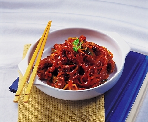 포토 JPG 그릇 접시 한식 젓가락 반찬 실내 근접촬영 사람없음 오징어채 오징어채볶음 국내포토 식기 음식 뷰포인트 수저 내부 볶음 건어물 파일형식