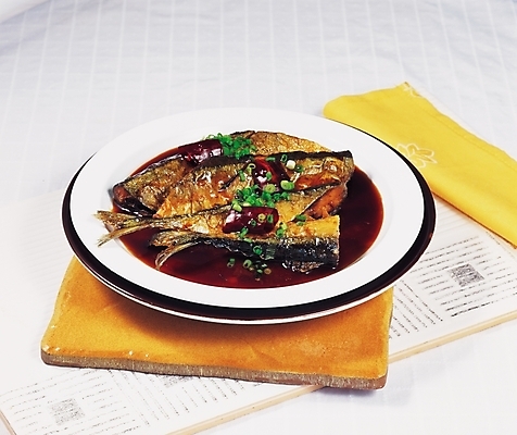 포토 JPG 그릇 접시 한식 음식 반찬 실내 근접촬영 사람없음 냅킨 생선요리 고등어조림 생선조림 생선찜 국내포토 식기 뷰포인트 어류 내부 찜 조림 파일형식