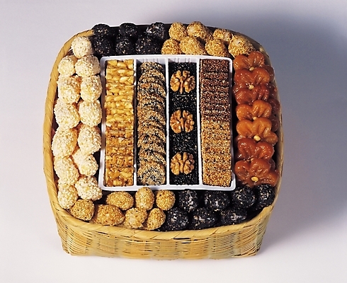 포토 JPG 한국전통 명절 한식 음식 디저트 실내 선물 근접촬영 사람없음 전통음식 한과 이바지음식 전통다과 국내포토 전통 기념일 뷰포인트 한국 내부 다과 파일형식