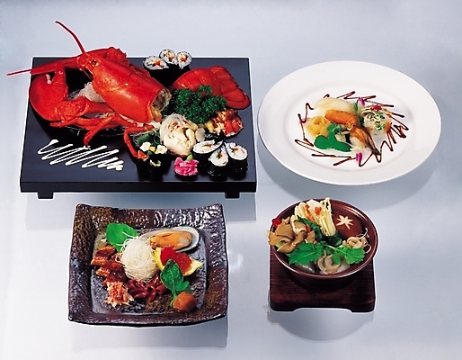 포토 JPG 그릇 식기 접시 음식 실내 근접촬영 사람없음 초밥 바닷가재 우동 모듬초밥 모듬회 일본음식 국내포토 뷰포인트 내부 회 면류 가재 모듬 파일형식