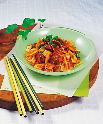 포토 JPG 그릇 접시 한식 젓가락 반찬 실내 근접촬영 사람없음 안주 무침 골뱅이무침 국내포토 식기 음식 뷰포인트 수저 내부 파일형식