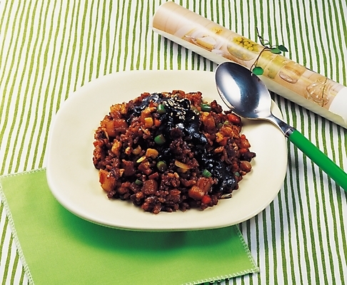 포토 JPG 그릇 식기 접시 음식 밥 실내 근접촬영 사람없음 가로 중식 숟가락 자장밥 짜장밥 국내포토 뷰포인트 수저 내부 파일형식