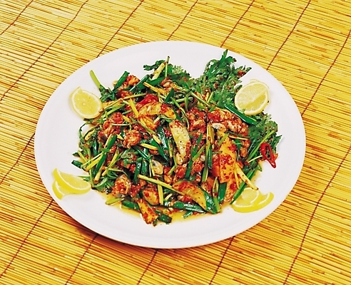 포토 JPG 그릇 한식 음식 반찬 실내 사람없음 무침 오이무침 국내포토 식기 내부 파일형식