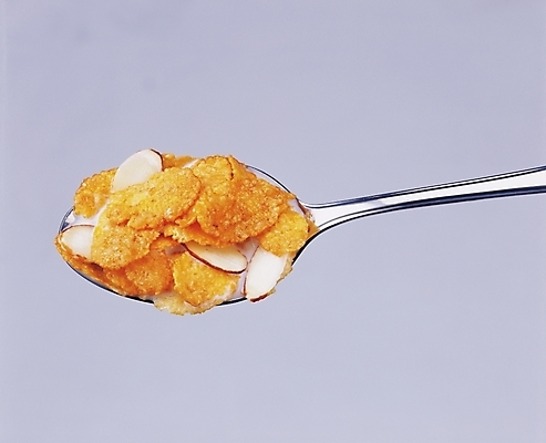 포토 JPG 음식 부분 디저트 실내 근접촬영 사람없음 가로 숟가락 견과류 아침식사 시리얼 아몬드 콘프레이크 국내포토 뷰포인트 수저 내부 식사 파일형식