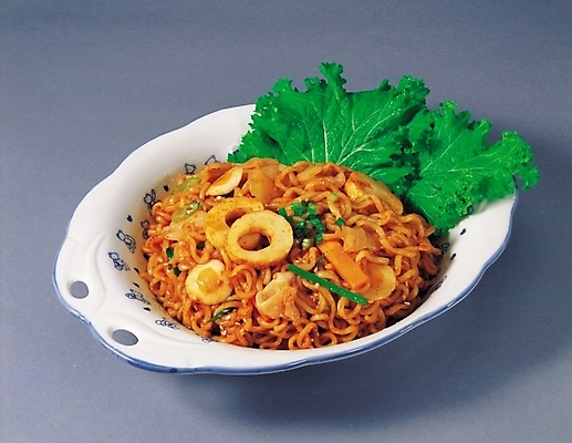 포토 JPG 그릇 접시 음식 실내 근접촬영 사람없음 가로 라면 면류 비빔라면 국내포토 식기 뷰포인트 내부 파일형식