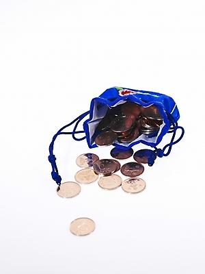 포토 JPG 스튜디오촬영 한국전통 돈 장신구 복주머니 사람없음 금융 경제 동전 전통의상 오브젝트 국내포토 전통 전통소품 한국 실내 재산 파일형식