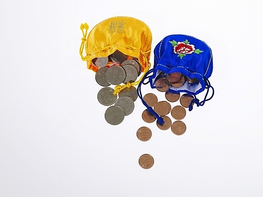 포토 JPG 스튜디오촬영 한국전통 돈 장신구 복주머니 사람없음 금융 경제 동전 운세 원화 행운 전통의상 백원 오백원 오브젝트 십원 국내포토 전통 컨셉 전통소품 한국 실내 재산 파일형식